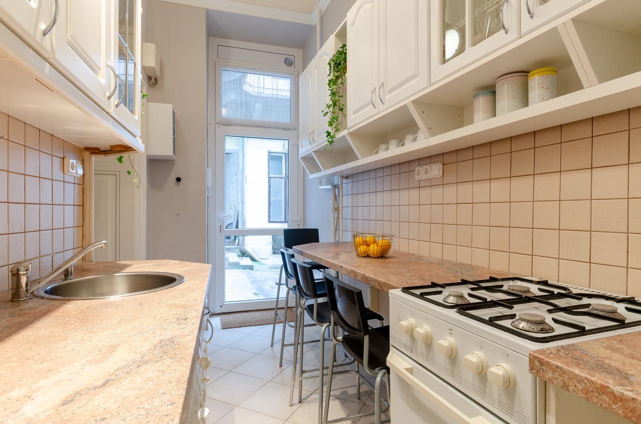 Savory Apartments Budapest Ngoại thất bức ảnh
